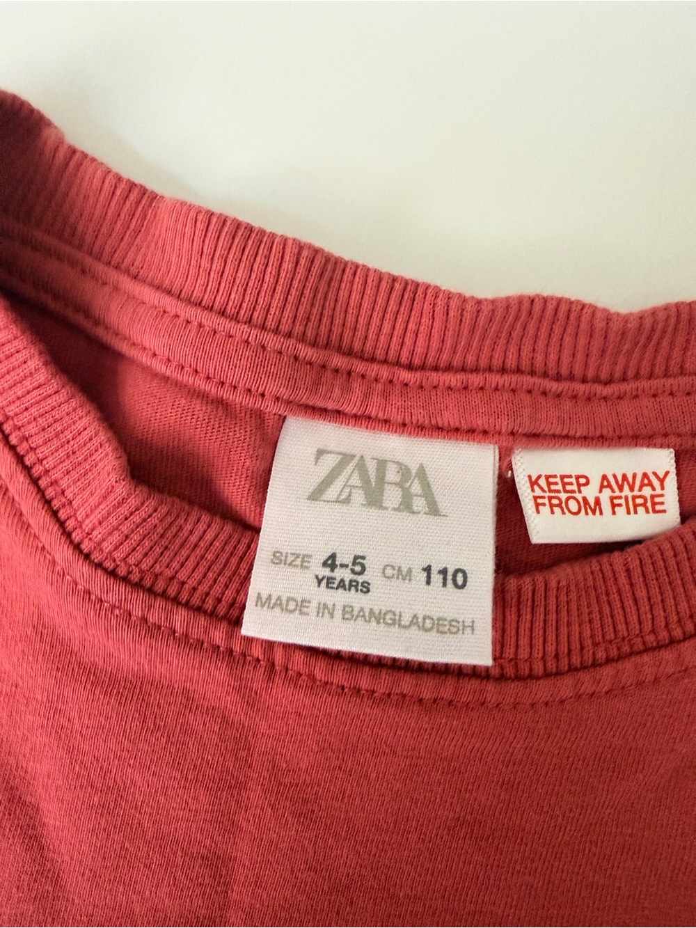 ZARA Kids Long-Sleeve Crewneck Top - Coral Red 4/5 years - Picture 4 of 4